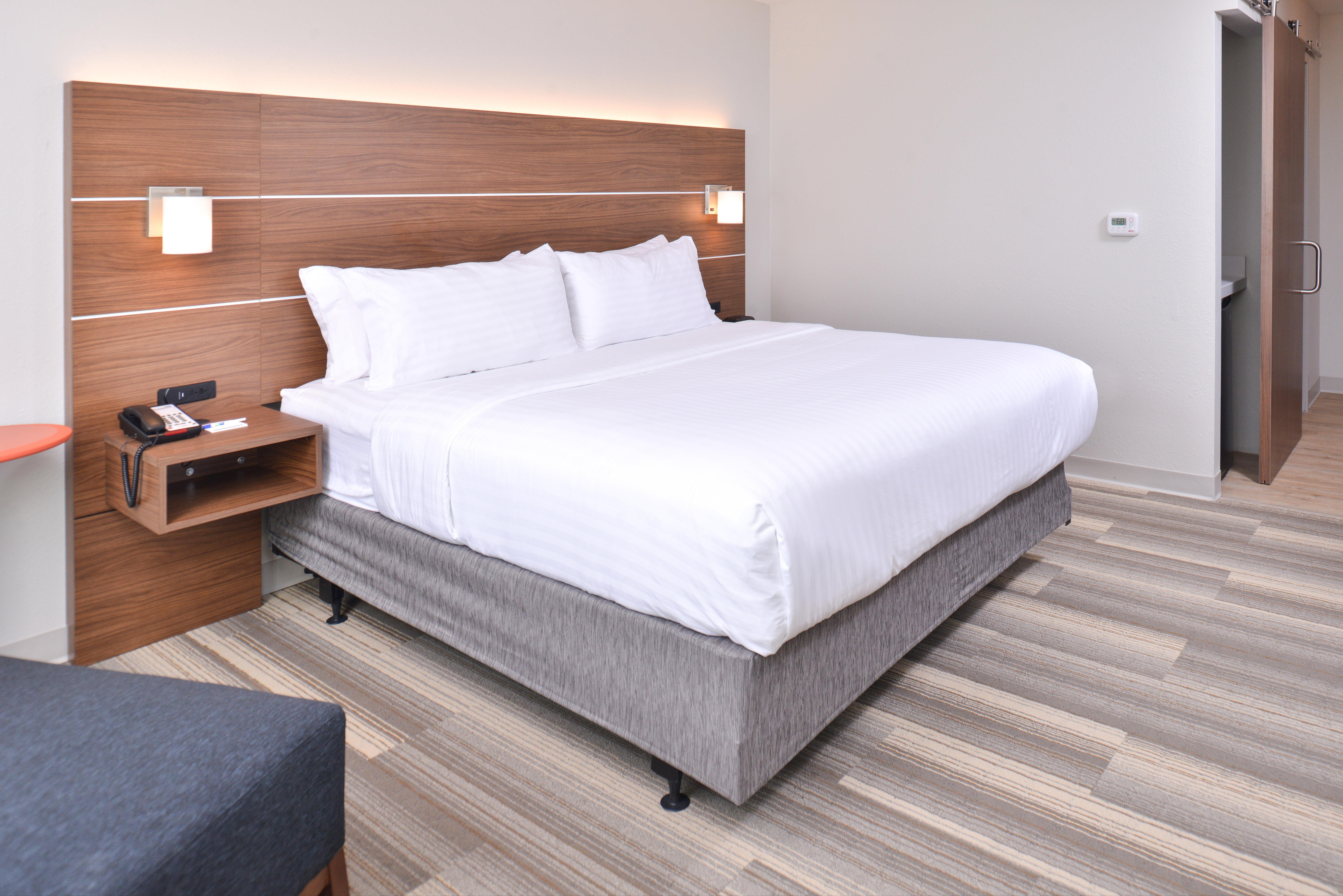 Holiday Inn Express & Suites Omaha Airport By Ihg Carter Lake Eksteriør bilde