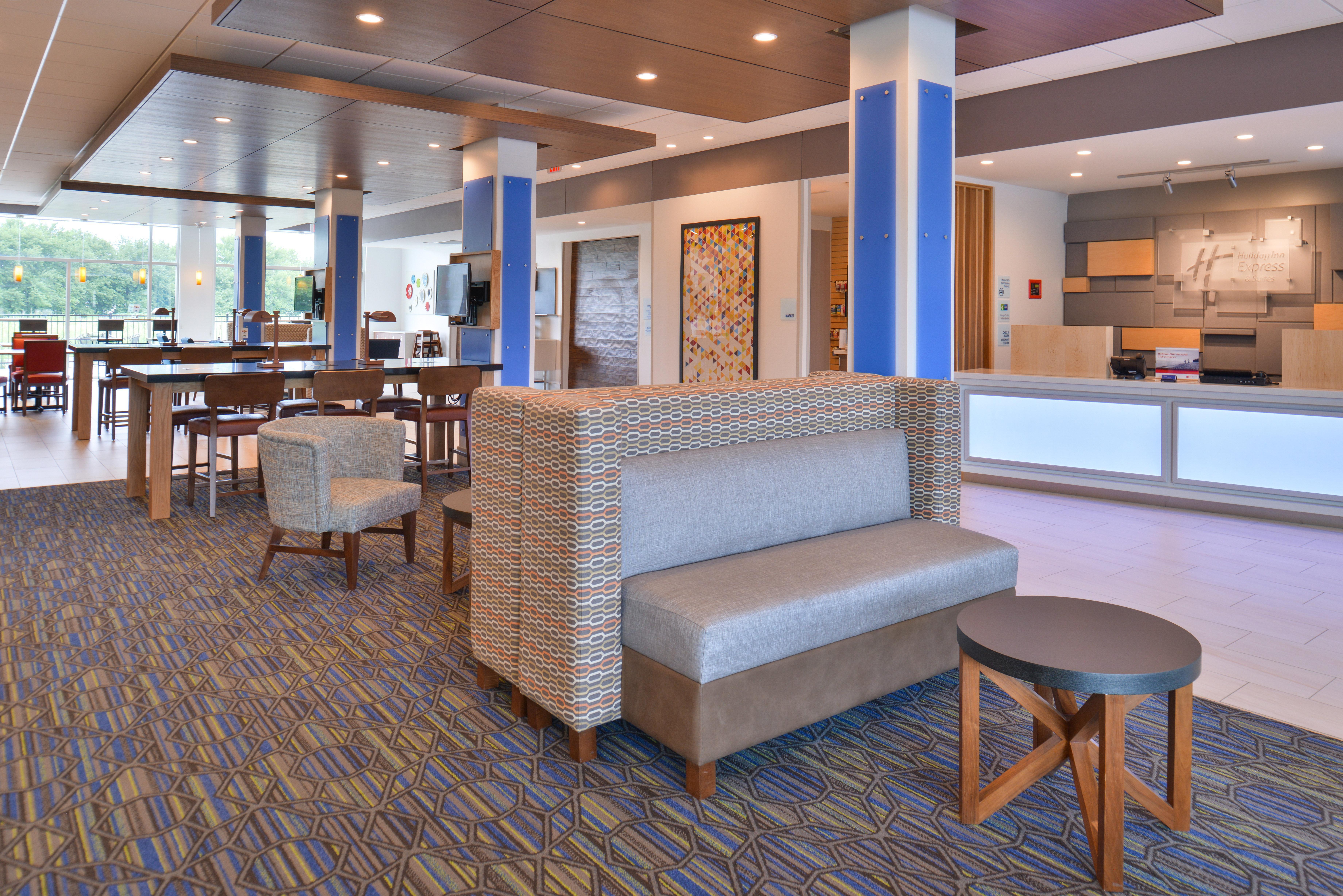 Holiday Inn Express & Suites Omaha Airport By Ihg Carter Lake Eksteriør bilde