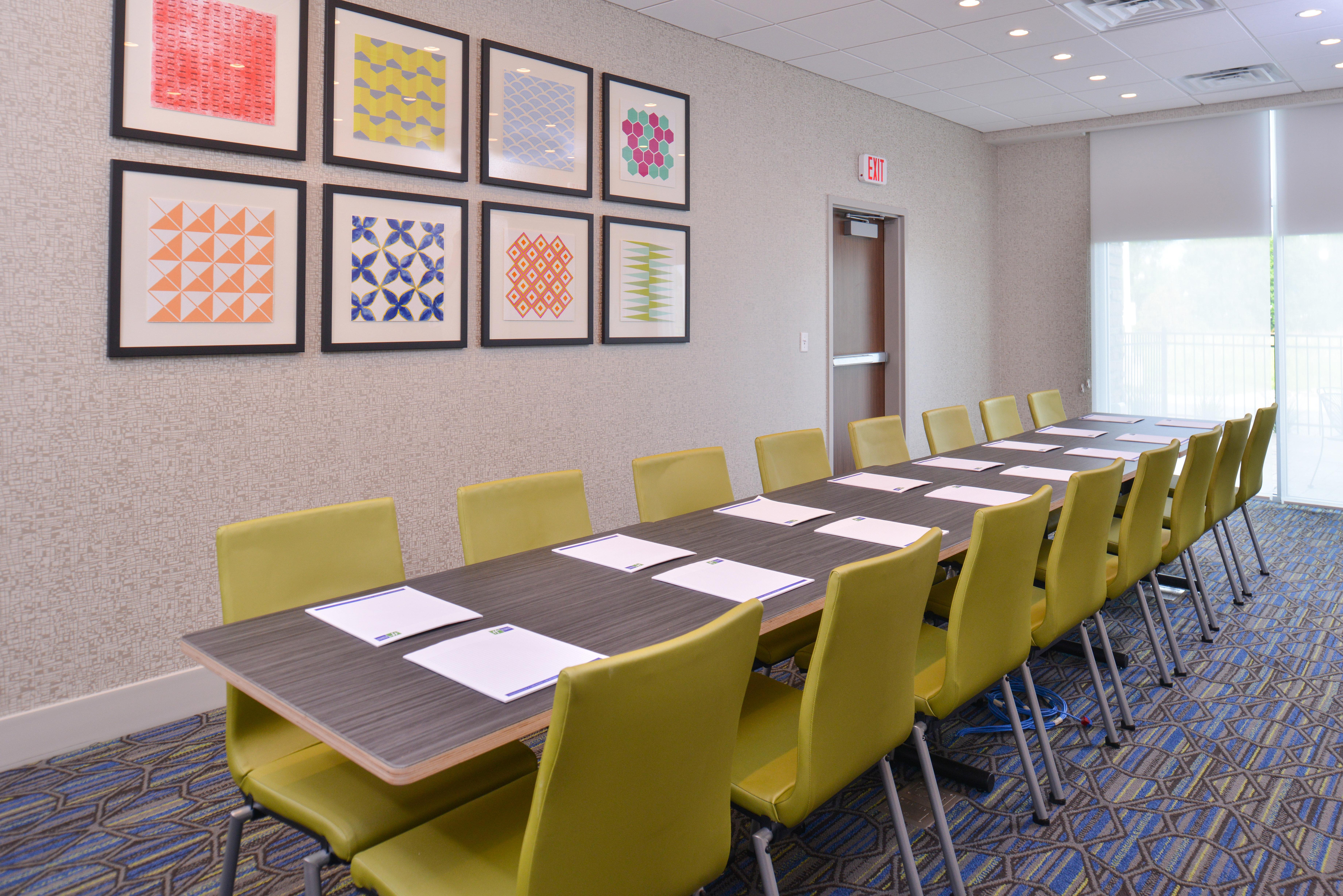 Holiday Inn Express & Suites Omaha Airport By Ihg Carter Lake Eksteriør bilde