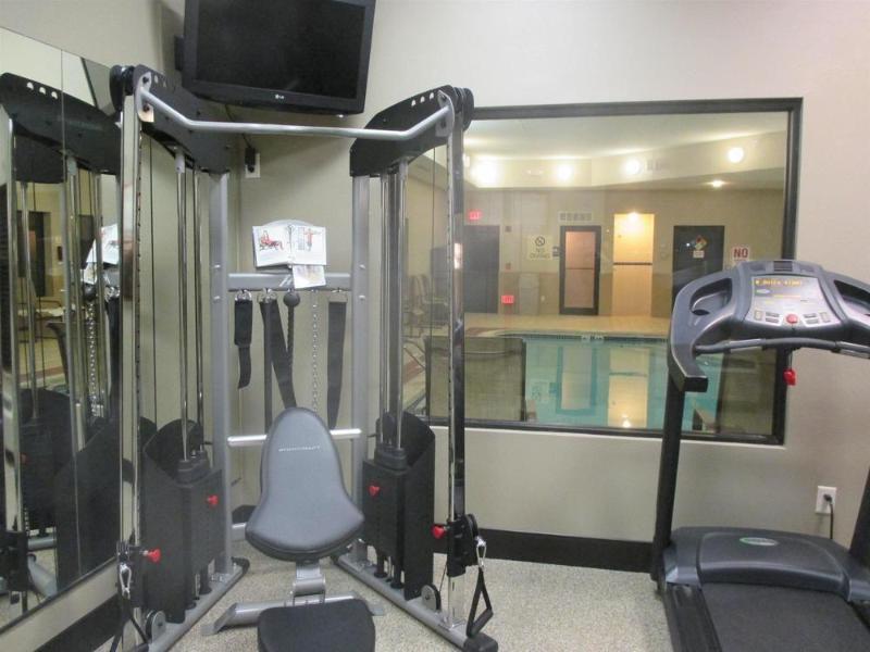 Holiday Inn Express & Suites Omaha Airport By Ihg Carter Lake Eksteriør bilde